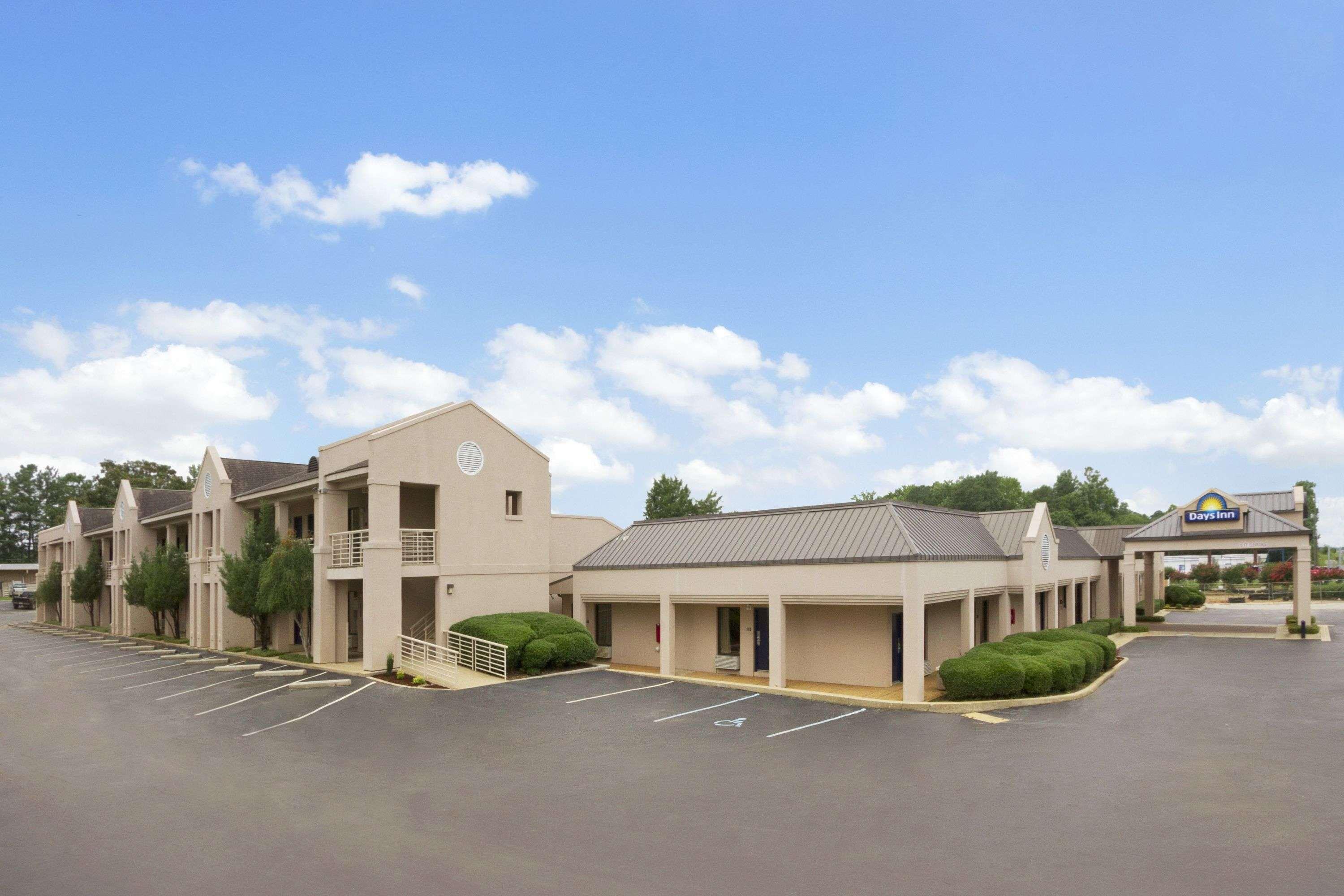 Days Inn By Wyndham Alexander City Extérieur photo